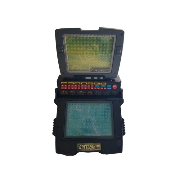 2005 Electronic Battleship Advanced Mission Talking Game Hasbro All pieces - Picture 3 of 16